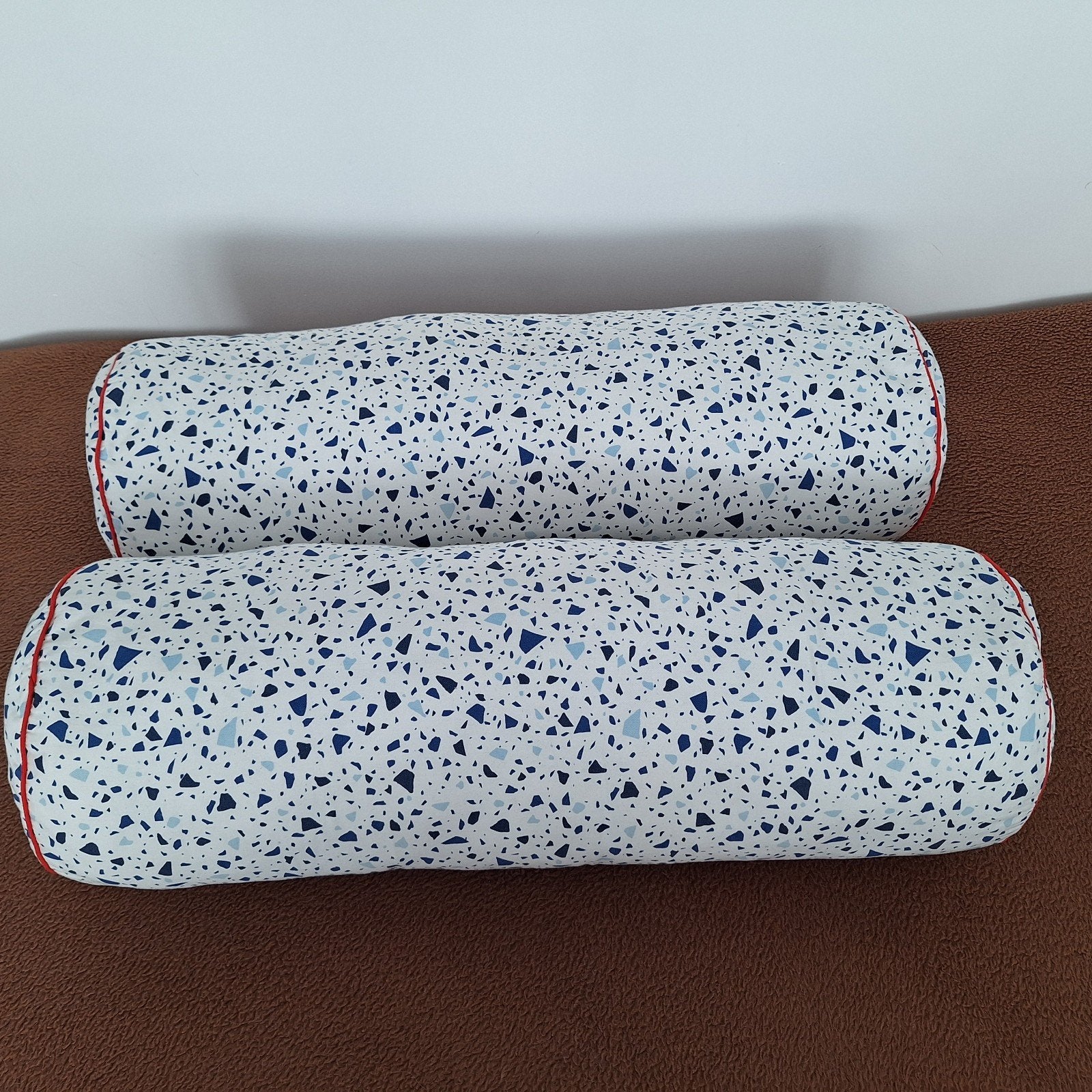 2 Grote rolkussens IKEA 5 euro, Ophalen, Gebruikt, Wit, IKEA