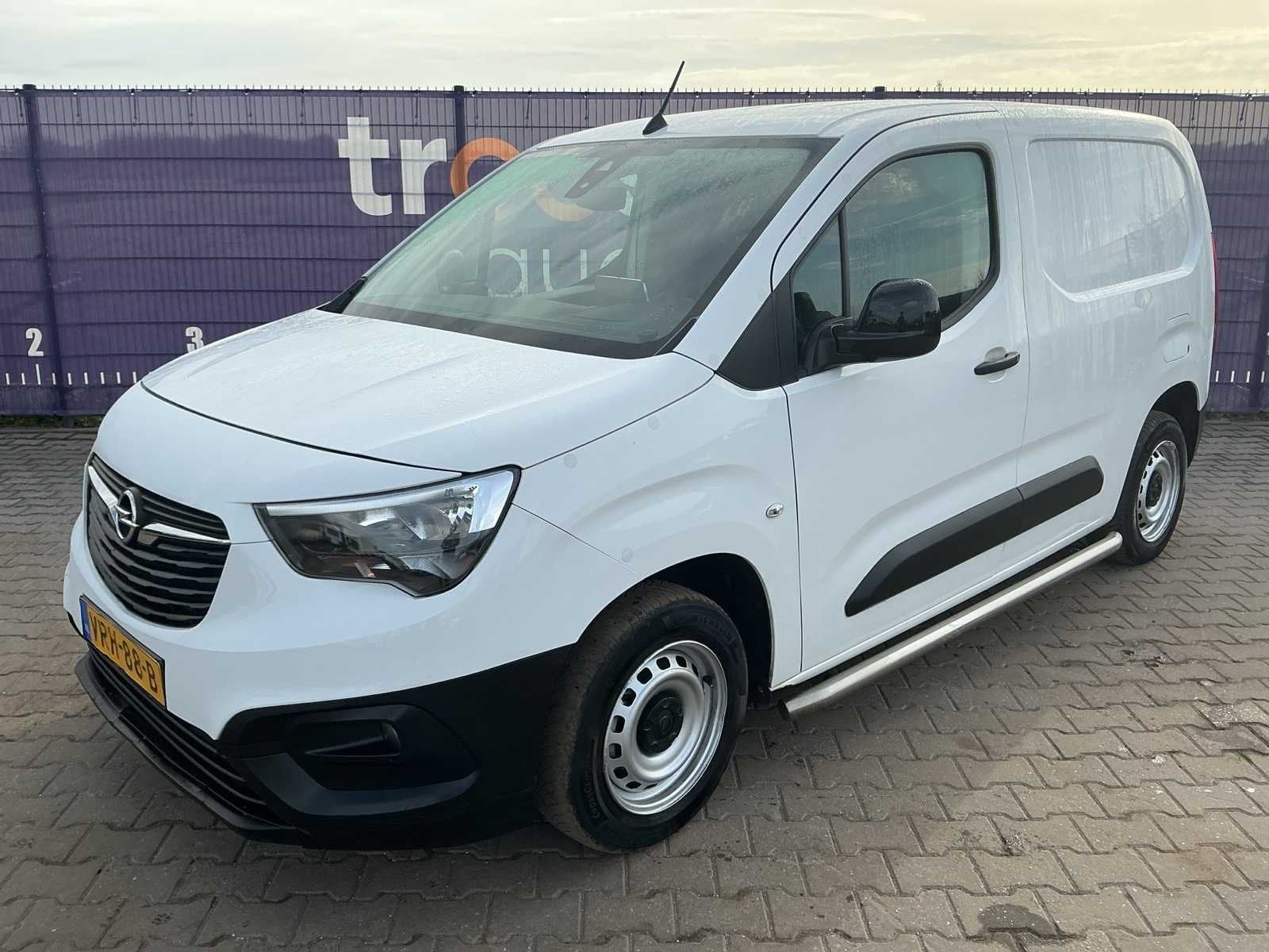 2022 - Opel - Combo - 1.5D L1H1 Edition - Bedrijfswagen, Auto's, Voorwielaandrijving, Gebruikt, Euro 6, 4 cilinders