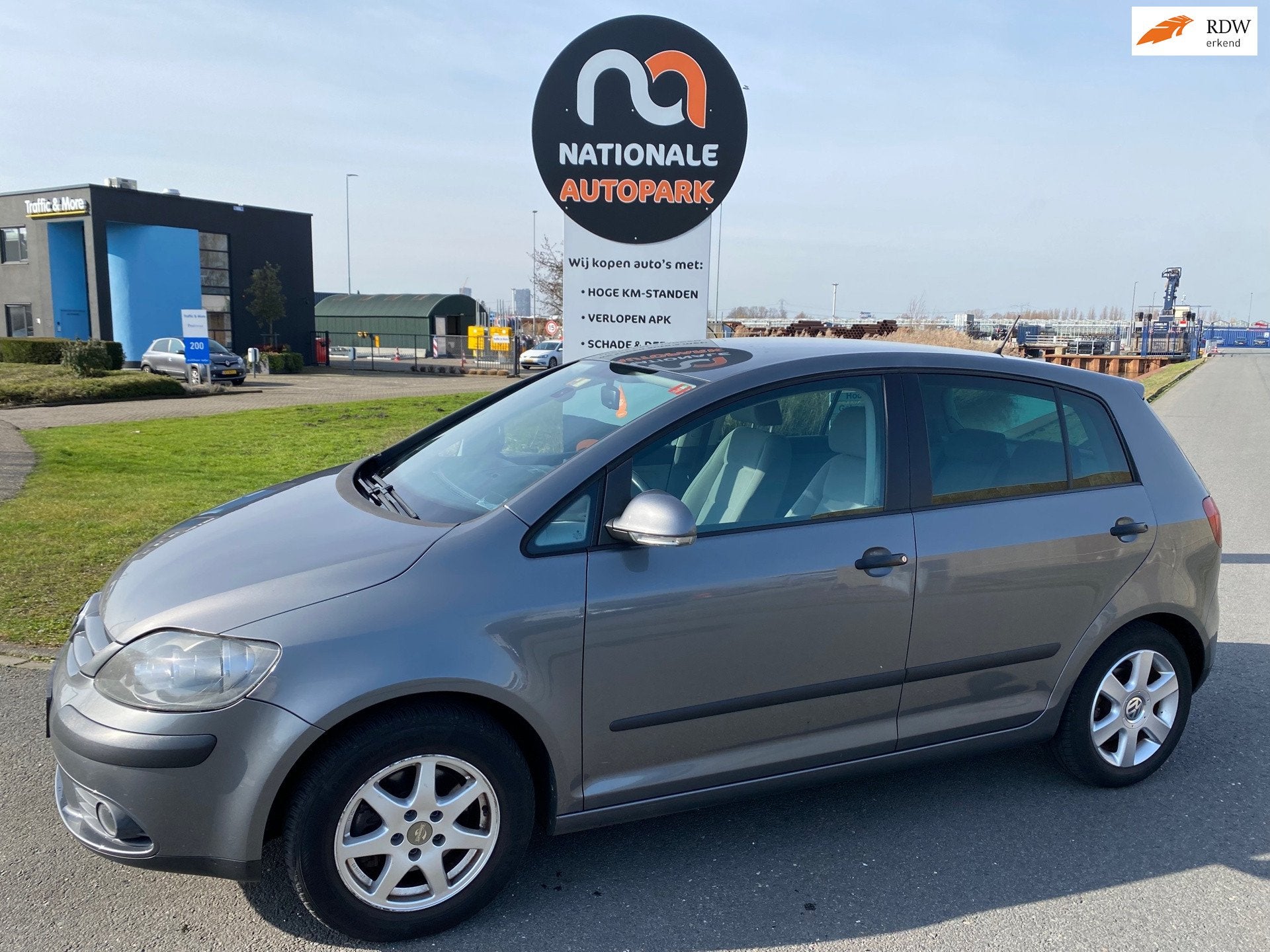 Volkswagen Golf Plus 2006 * 2.0 FSI Comfortline * AUTOMAAT *, Gebruikt, 4 cilinders, 1439 kg, Euro 4