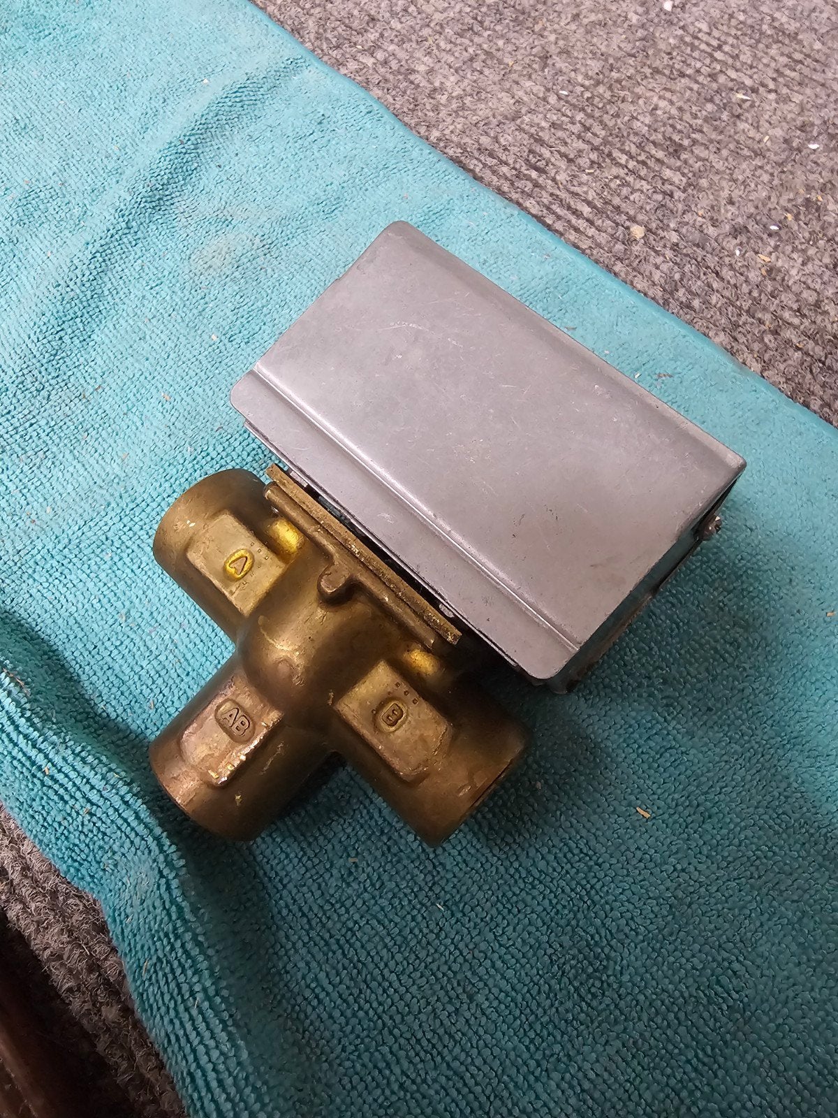 Honeywell driewegklep, Minder dan 30 cm, Overige typen, Minder dan 60 cm, Ophalen of Verzenden