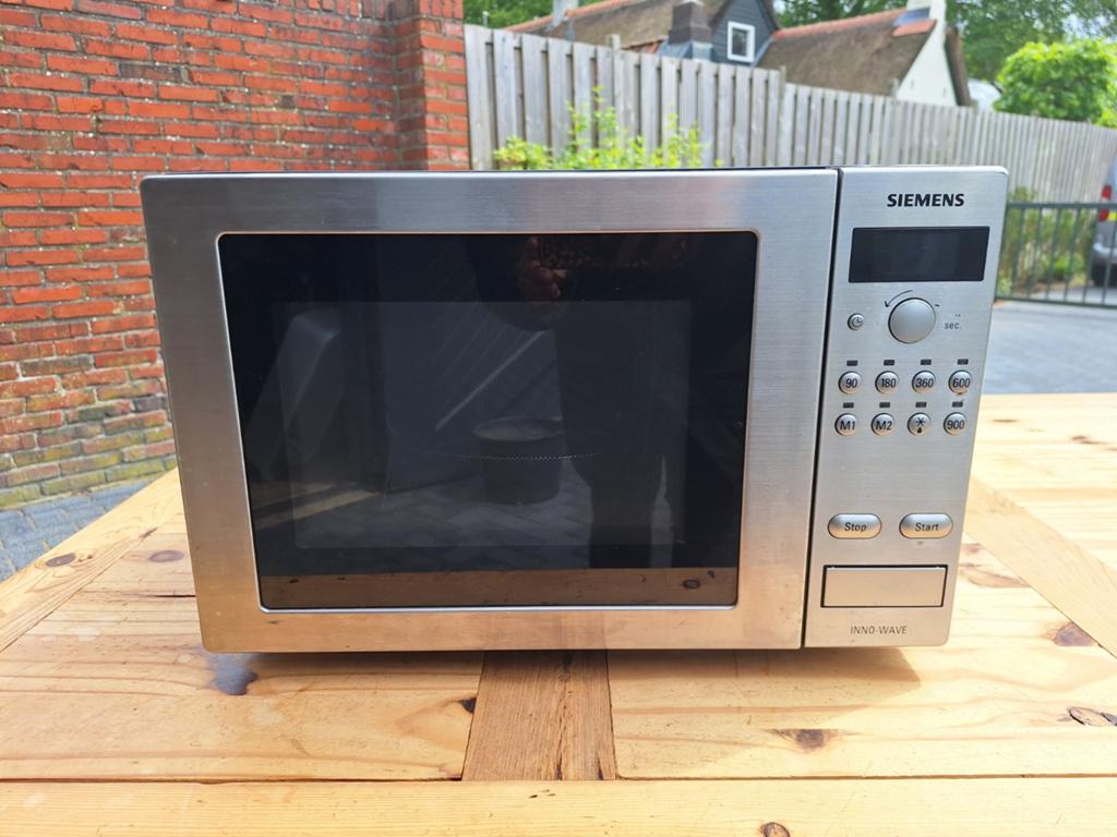Siemens HF17056 Magnetron - RVS, Ophalen, Gebruikt, Minder dan 45 cm, Magnetron