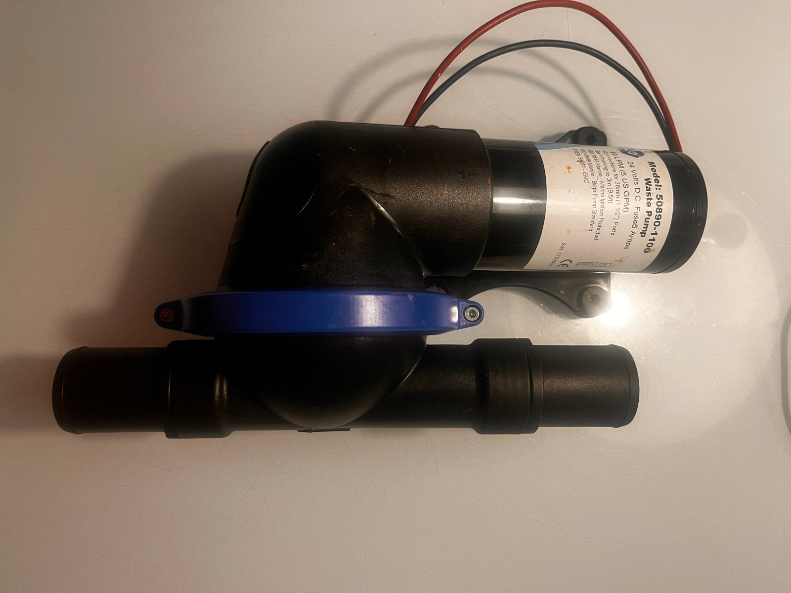 Jabsco 50890-1100 Vuilwaterpomp 24V, Watersport en Boten, Ophalen, Zo goed als nieuw, Kombuis en Sanitair