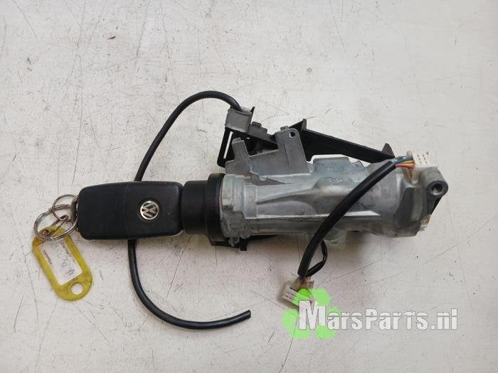 Kontaktslot + Sleutel van een Volkswagen Caddy, Gebruikt, -, Volkswagen, -