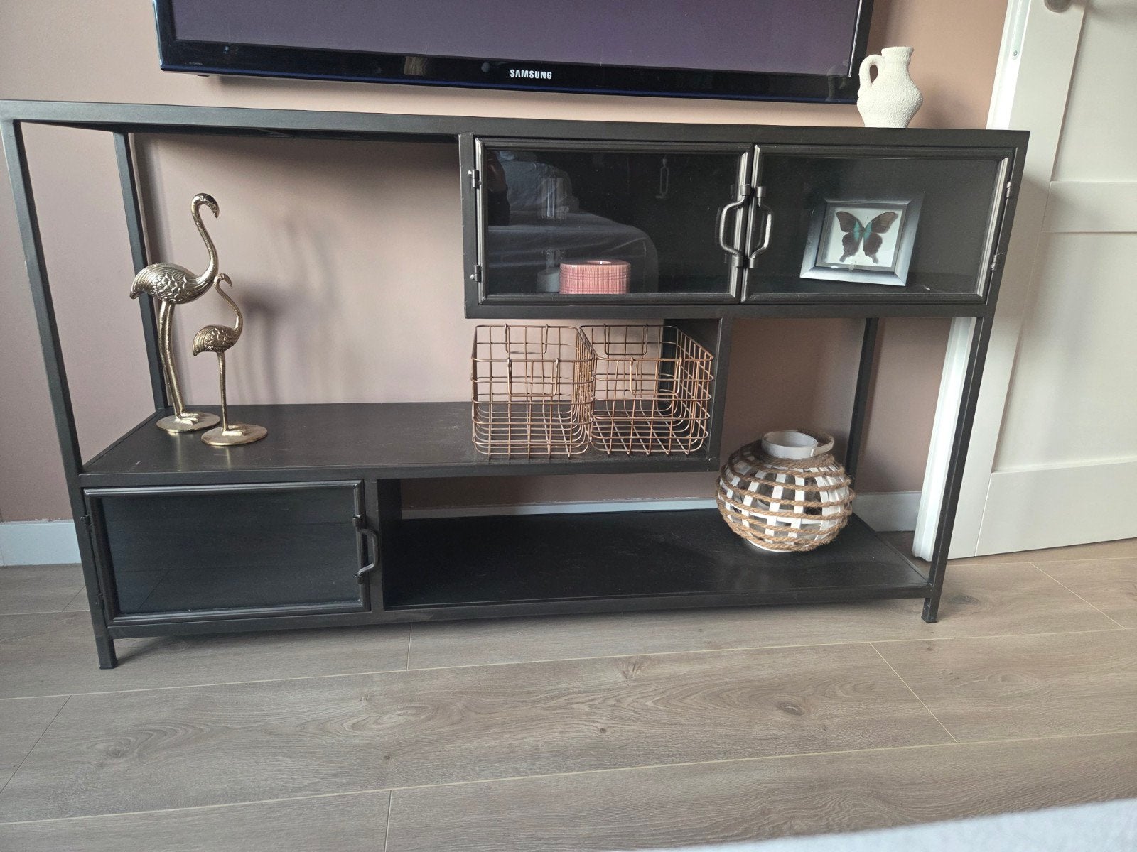 By-boo metalen dressoir 140cm, Huis en Inrichting, Kasten | Dressoirs, Ophalen, 100 tot 150 cm, Metaal, Industrieel