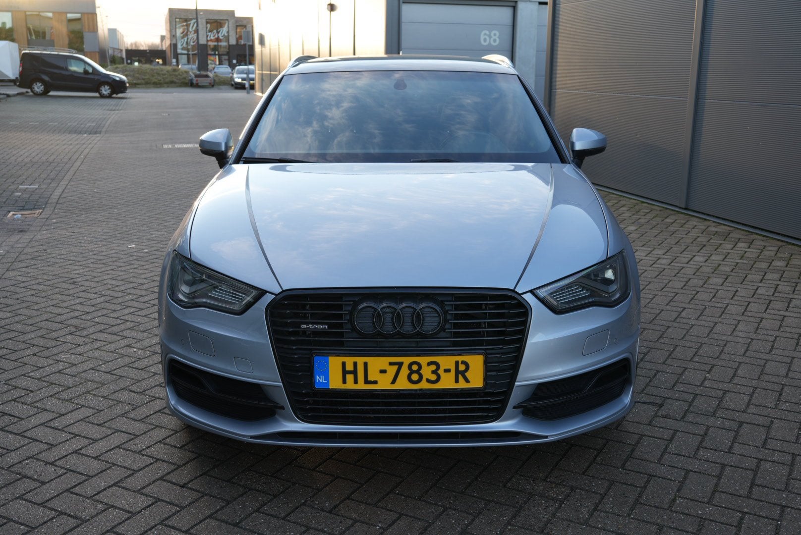 Audi A3 1.4  E-tron zilvergrijs metalic, Auto's, 4 cilinders, 1395 cc, 149 pk, Zilver of Grijs