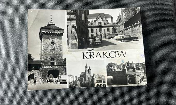Polen Krakau 4 luik met mercedes benz  220 ponton, Ophalen of Verzenden, 1960 tot 1980, Gelopen, Overig Europa