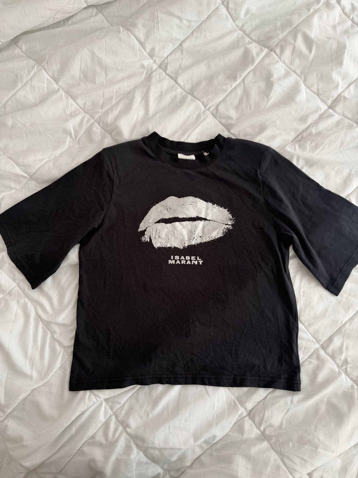 Isabel Marant Etoile T-shirt met lippenprint - Maat S, Kleding | Dames, T-shirts, Zwart, Ophalen of Verzenden, Zo goed als nieuw