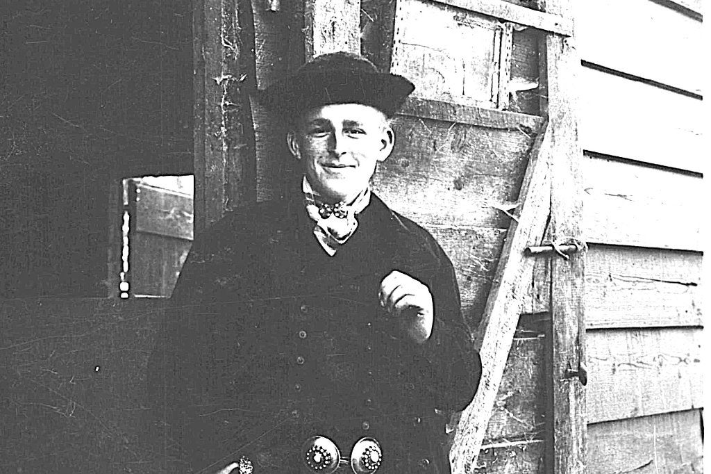 700438 Zuid Beveland 1943 Klederdracht Zeeland onbeschreven, Ophalen of Verzenden, 1940 tot 1960, Ongelopen, Noord-Brabant