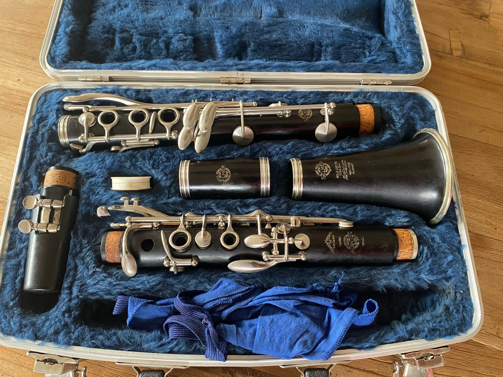 Selmer klarinet serie 9 met mondstuk en koffer, Muziek en Instrumenten, Blaasinstrumenten | Klarinetten, Bes-klarinet, Gebruikt