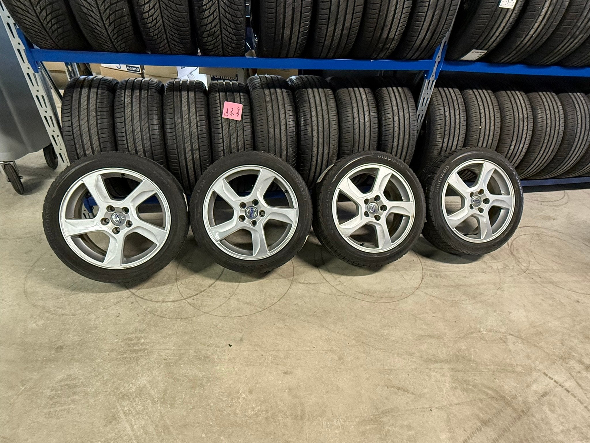 17'' 10-spaaks Silver - S90/V90 - Vredestein Wintrac Pro - 2