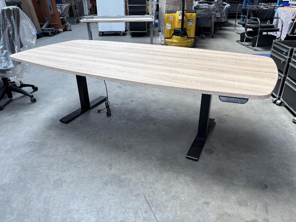 Elektrisch verstelbare tafel 220 x 110cm deens ovaal, -, -, In hoogte verstelbaar, Ophalen of Verzenden