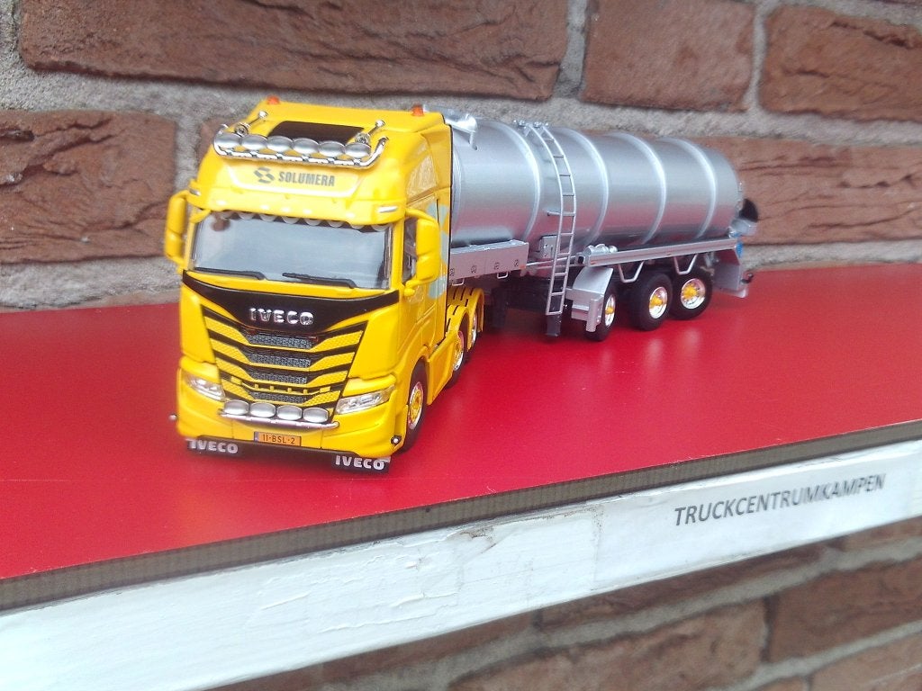 WSI  Iveco  S-Way  AS  High  van  Solumera., Hobby en Vrije tijd, Modelauto's | 1:50, Ophalen of Verzenden, Nieuw, Bus of Vrachtwagen