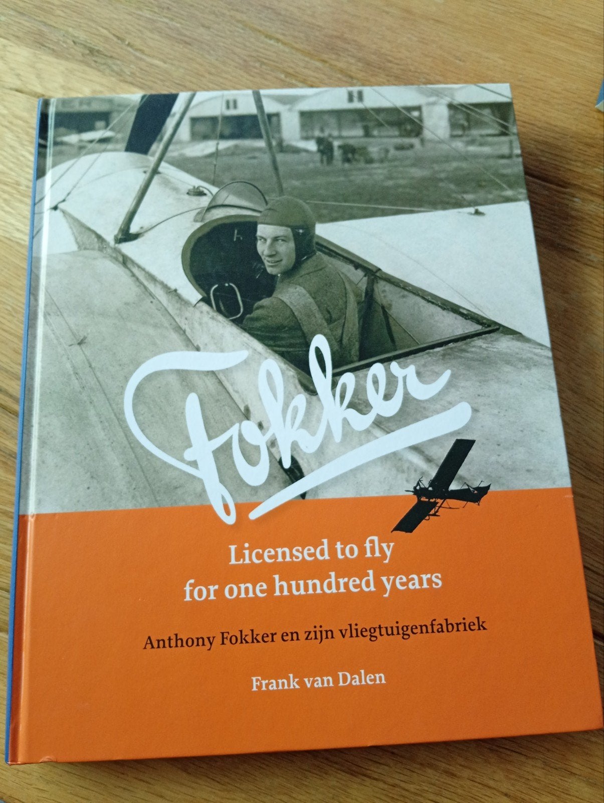 Fokker: Licensed to fly for one hundred years, Ophalen of Verzenden, Zo goed als nieuw, Overige onderwerpen, Frank van Dalen
