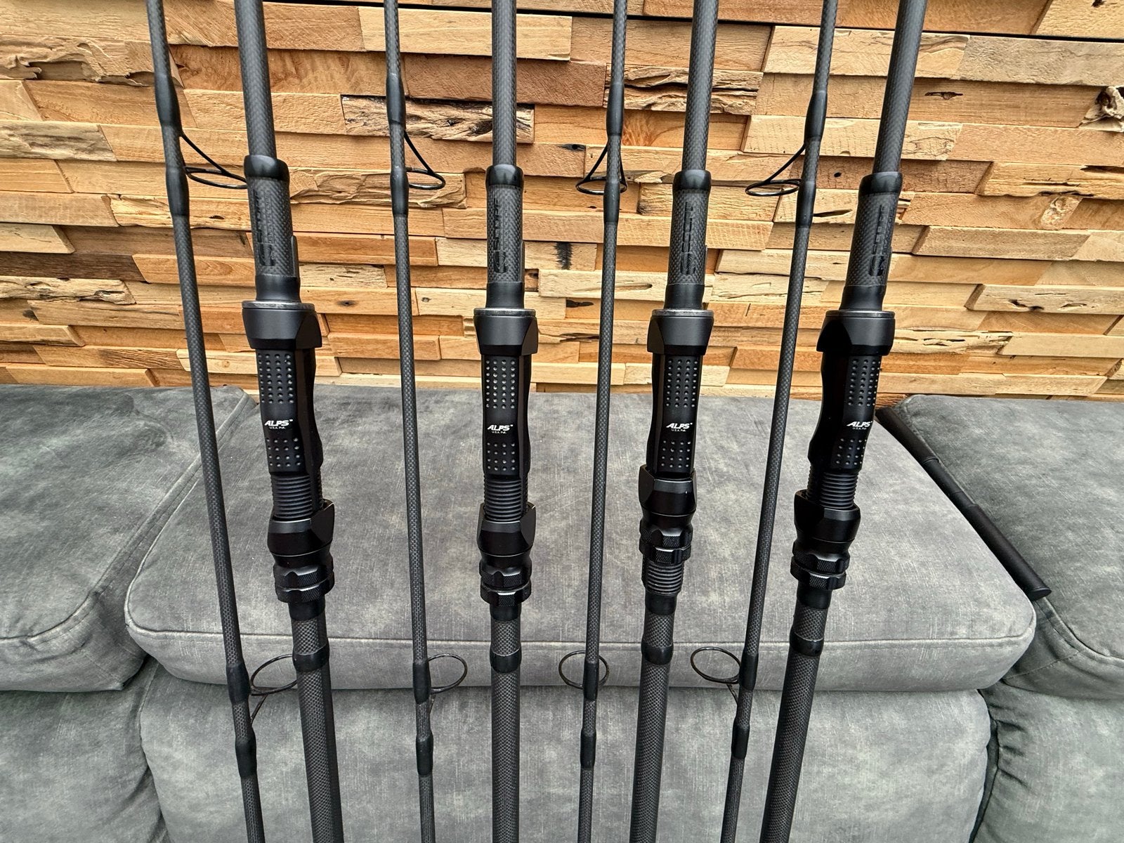 Unieke set van 4 Nash Scope Black Ops 10ft 3lbs hengels, Watersport en Boten, Ophalen of Verzenden, Gebruikt, Werphengel