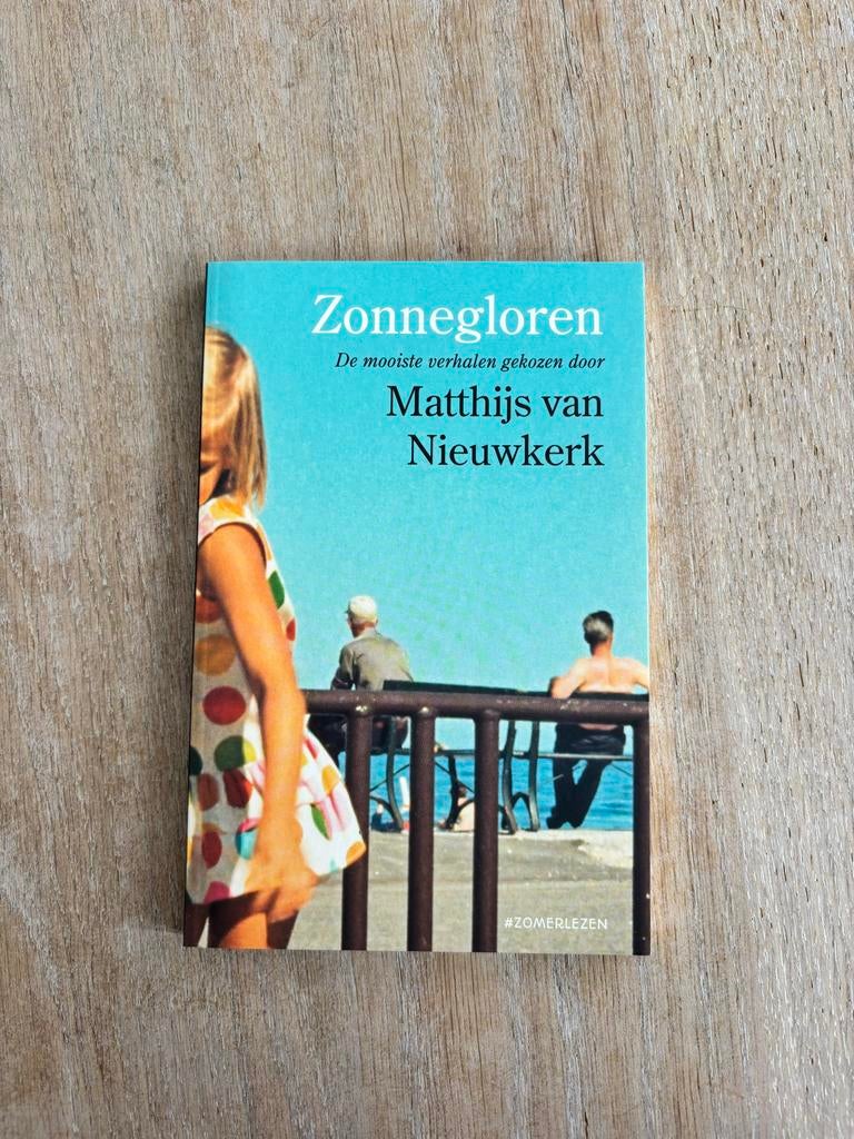 Zonnegloren - verzameling verhalen, Boeken, Romans, Zo goed als nieuw, Nederland, Ophalen of Verzenden