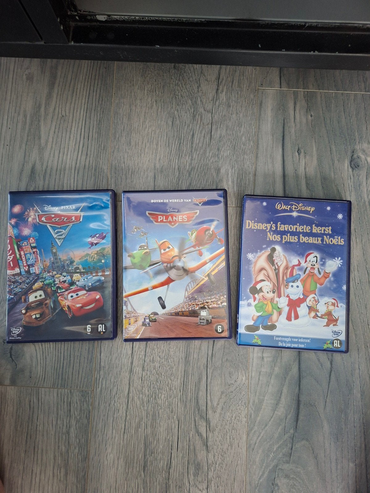 Disney DVD's: Cars 2, Planes & Disney's Favoriete Kerst, Ophalen, Gebruikt, Animatie, Nederlands