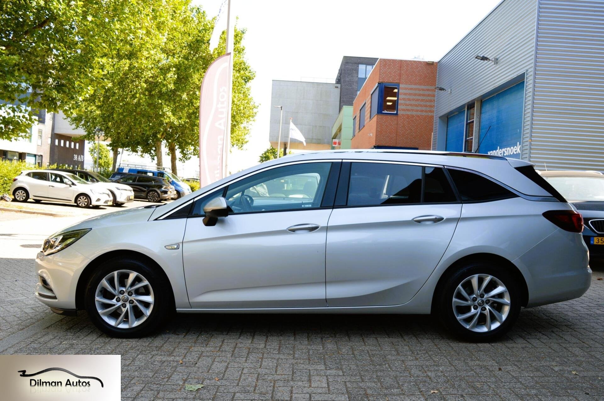 Opel Astra Sports Tourer 1.4 Innovation Aut!|Camera|Keyless!, Auto's, Opel, Gebruikt, Leder en Stof, Origineel Nederlands, 1240 kg