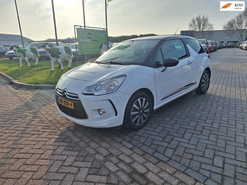 Citroen DS3 1.2 VTi Chic / Zeer nette auto / APK juni 2027, Voorwielaandrijving, Euro 5, 1199 cc, Start-stop-systeem