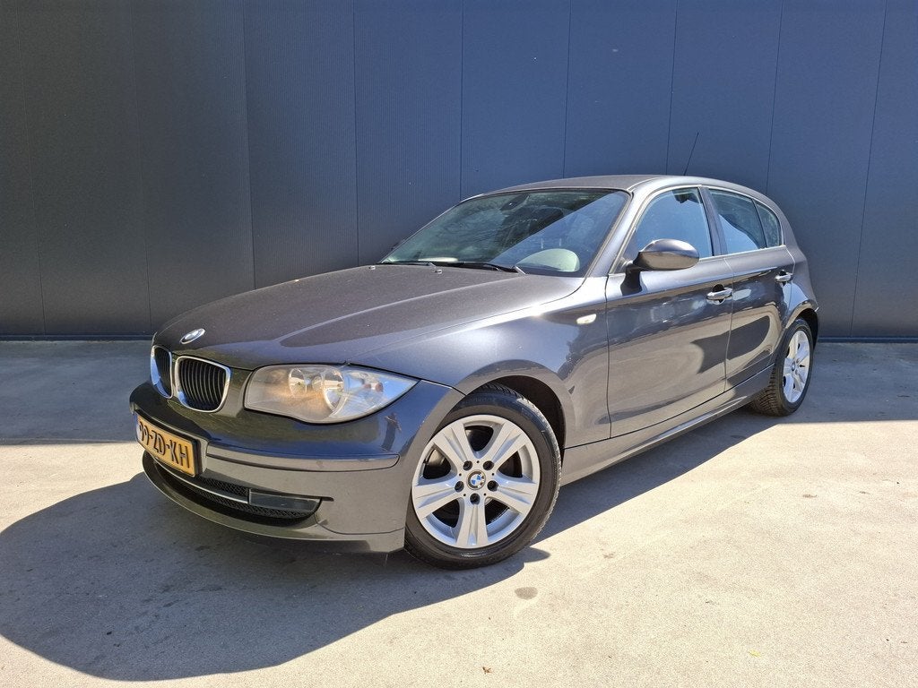 BMW 1-serie 118i Business Line AIRCO LICHTMETAAL 16 INCH, 1-Serie, Achterwielaandrijving, Origineel Nederlands, Handgeschakeld