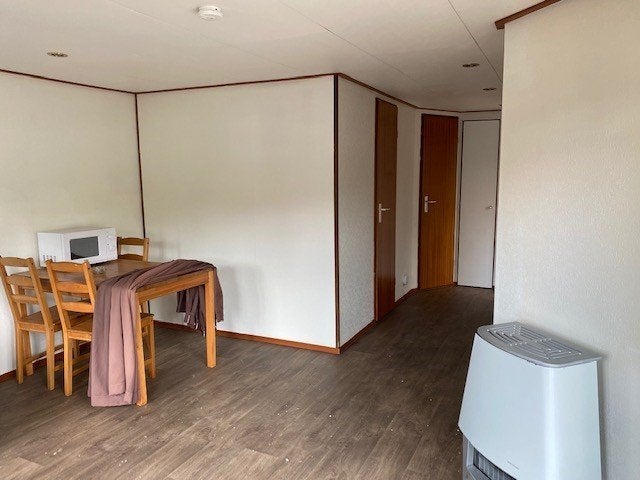 Foto 3 van Te koop super chalet met jaarplaats op camping Blauwe Meer