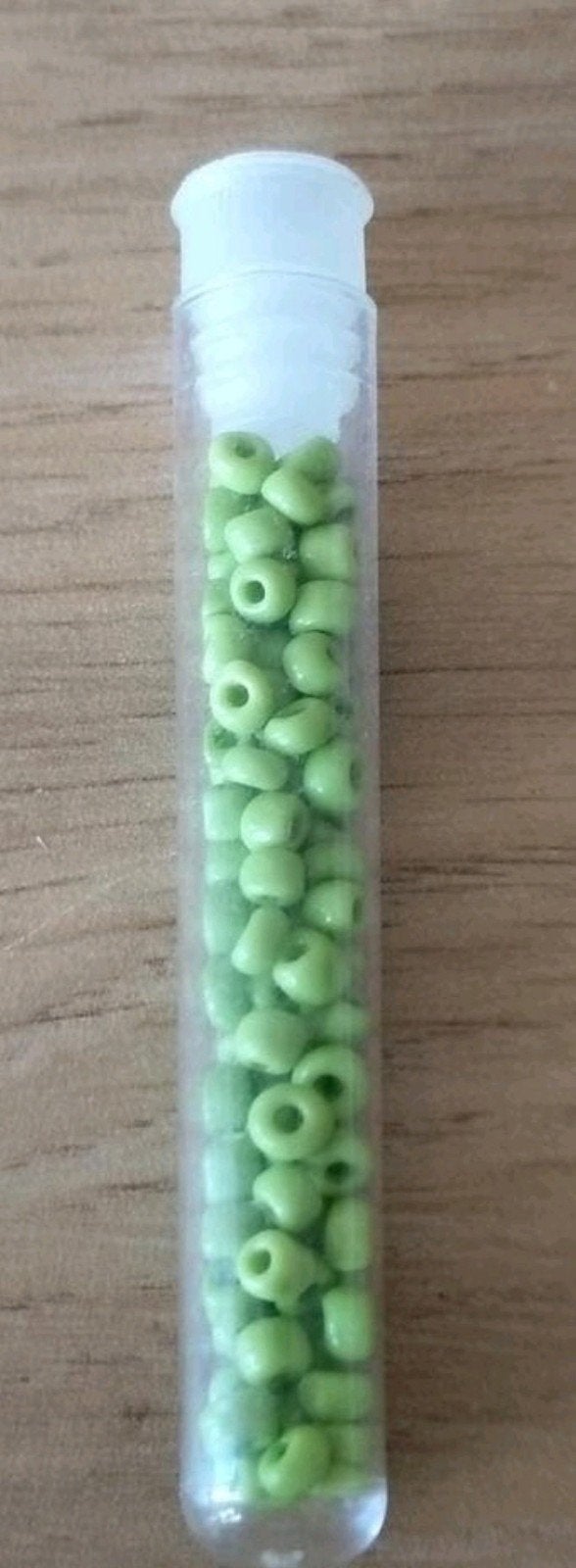 Groene kralen/kraaltjes in buisje, Hobby en Vrije tijd, Verzenden, Nieuw, Kraal