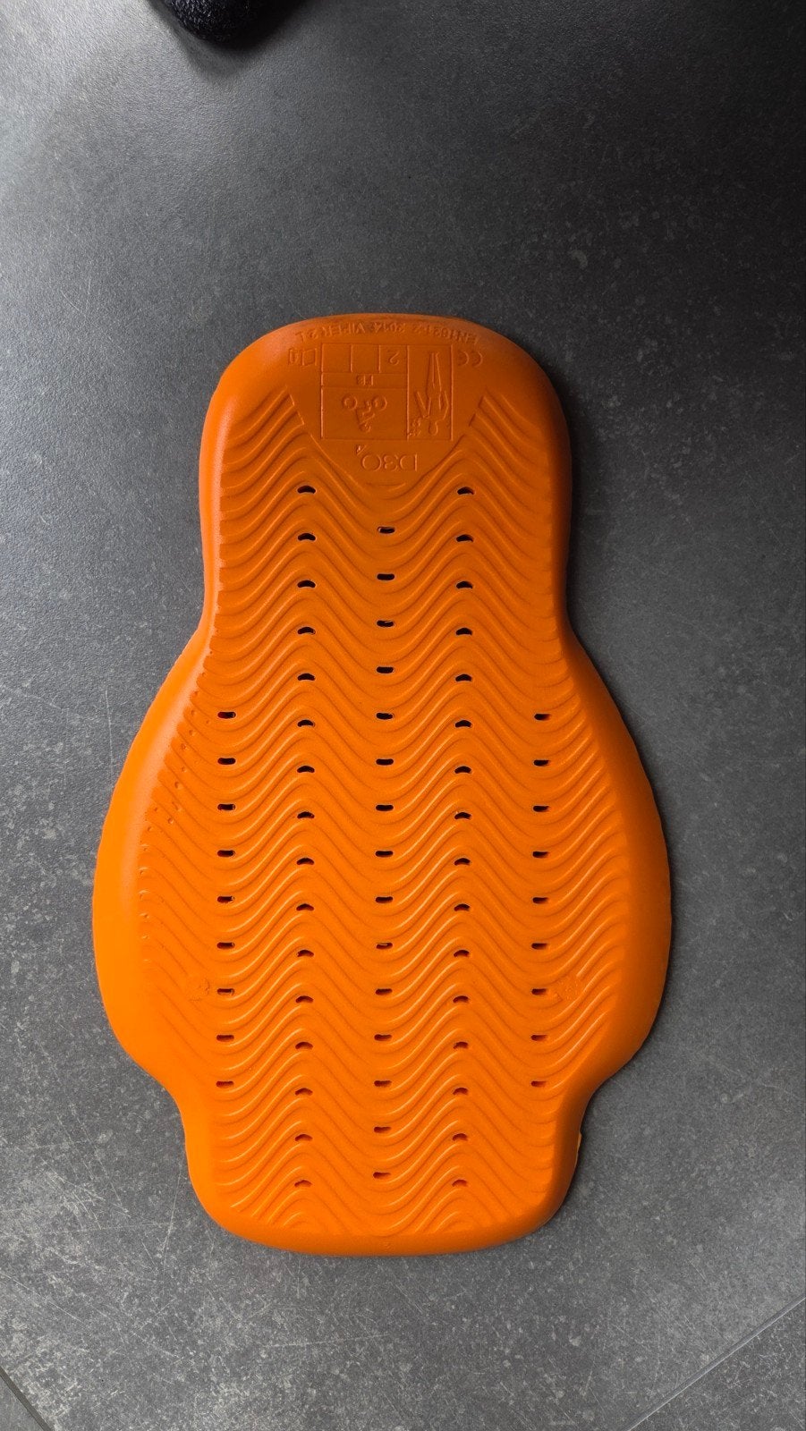 D3O backprotector rugbeschermer mt L, Ophalen of Verzenden, Tweedehands