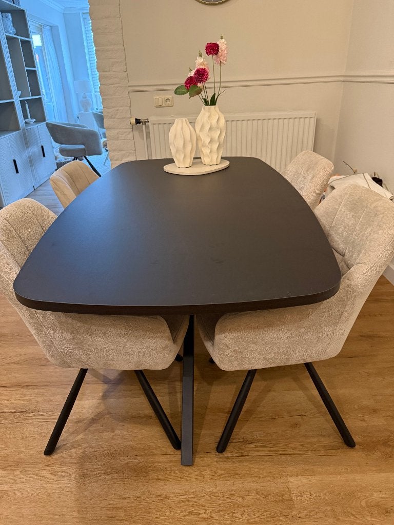 Foto 14 van Deens ovale spinpoot eettafel lengte 1.60  2.10 en 2.40