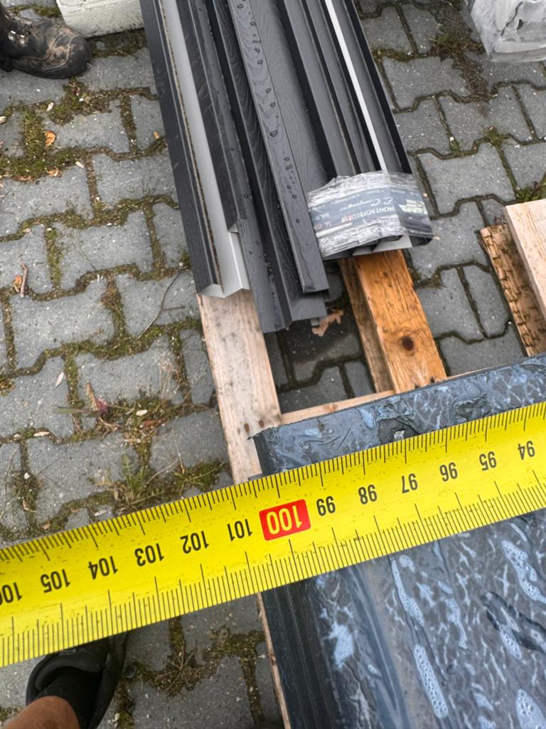 Kingspan sandiwchpaneel 9cm, Dakplaat of Dakpanplaat, Zwart, Nieuw, Metaal
