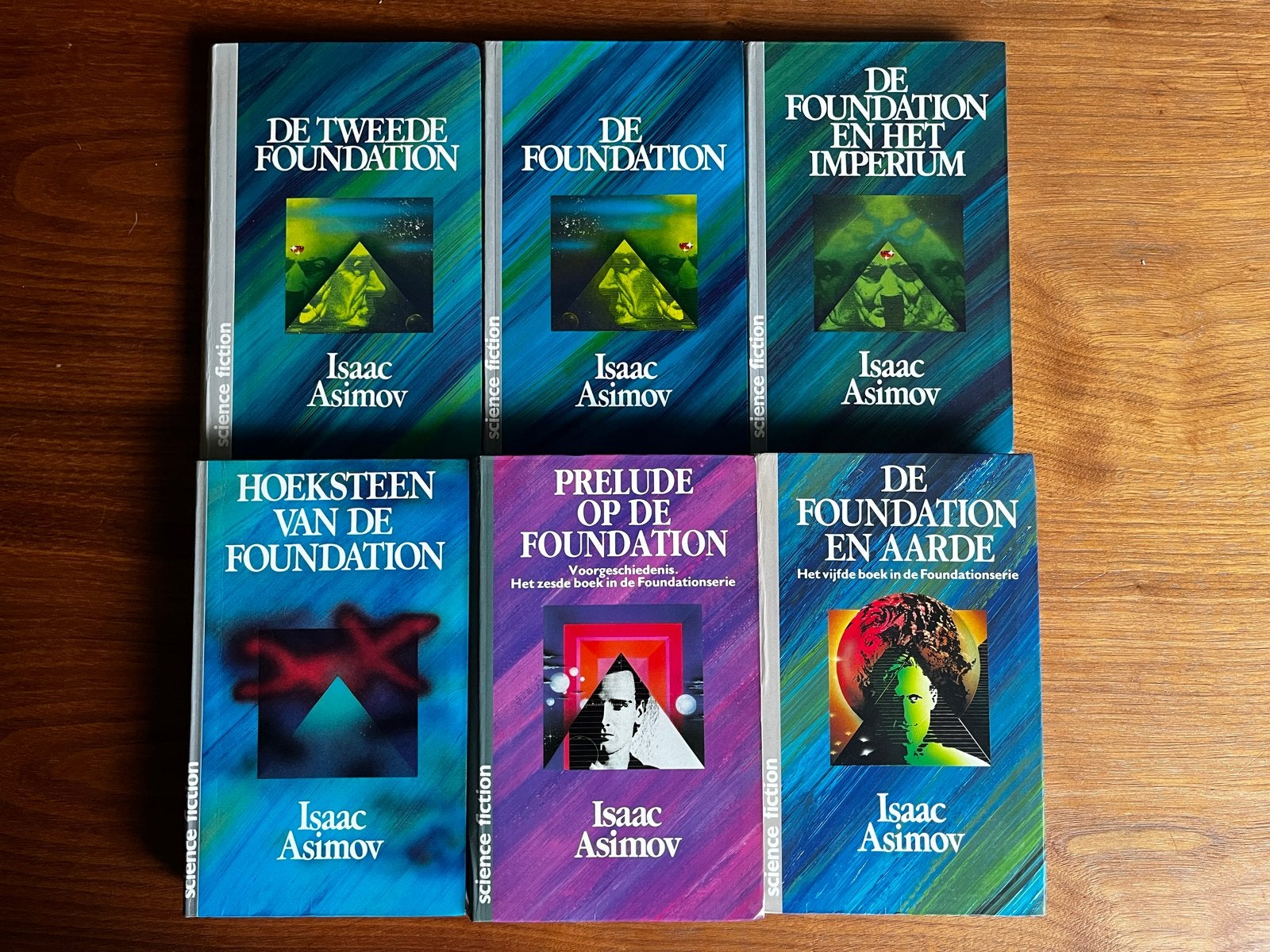 De complete Foundation boekenreeks van Isaac Asimov, Ophalen of Verzenden, Gelezen