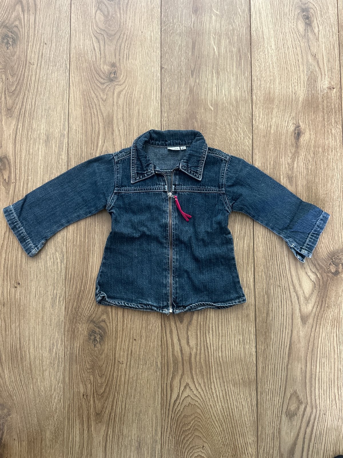 Stoer spijkerjasje maat 80 van Prenatal, Kinderen en Baby's, Babykleding | Maat 80, Ophalen of Verzenden, Gebruikt, Meisje, Jasje