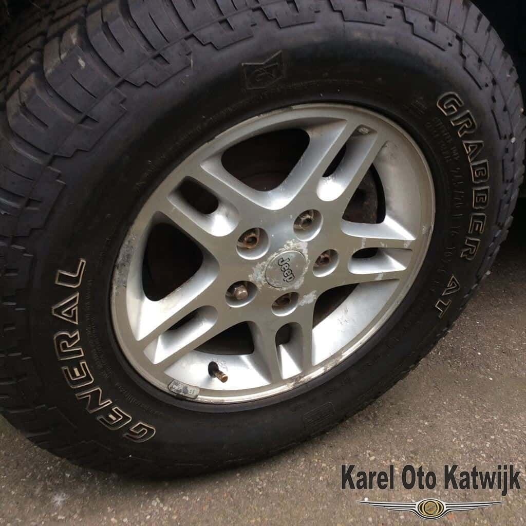 Velg zilver Jeep Grand Cherokee 16 inch 1999-2005, Auto-onderdelen, Banden en Velgen, Gebruikt, Velg(en), -, -