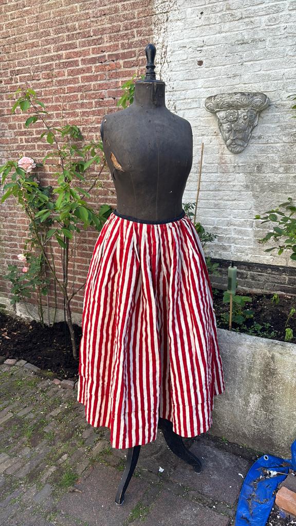 Antieke onderrok klederdracht, Ophalen of Verzenden, Dames