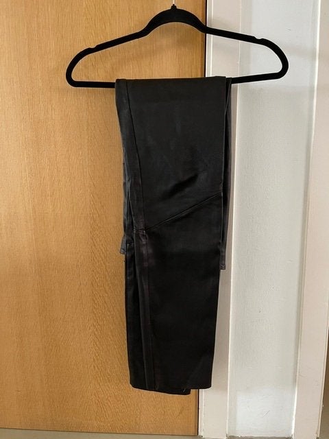 Echt leren legging in nieuwstaat maat 40-42, Kleding | Dames, Maat 38/40 (M), Verzenden, Zwart, Zo goed als nieuw
