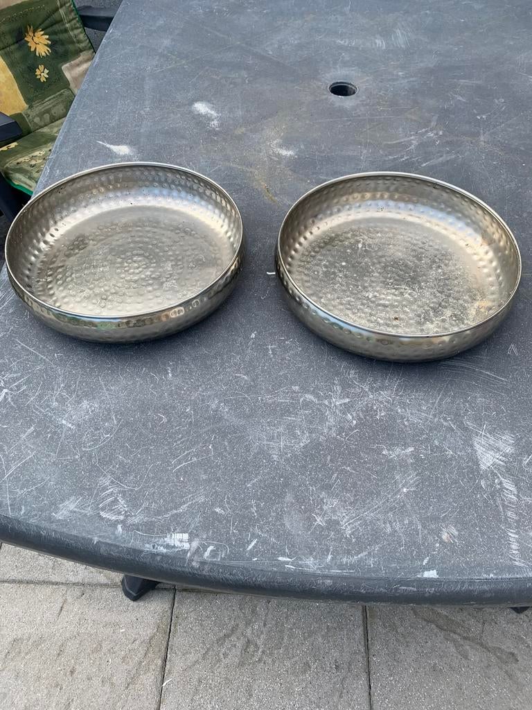 Twee mooie metalen sierschalen / dienbladen, Ophalen of Verzenden, Zo goed als nieuw, Rond, Metaal