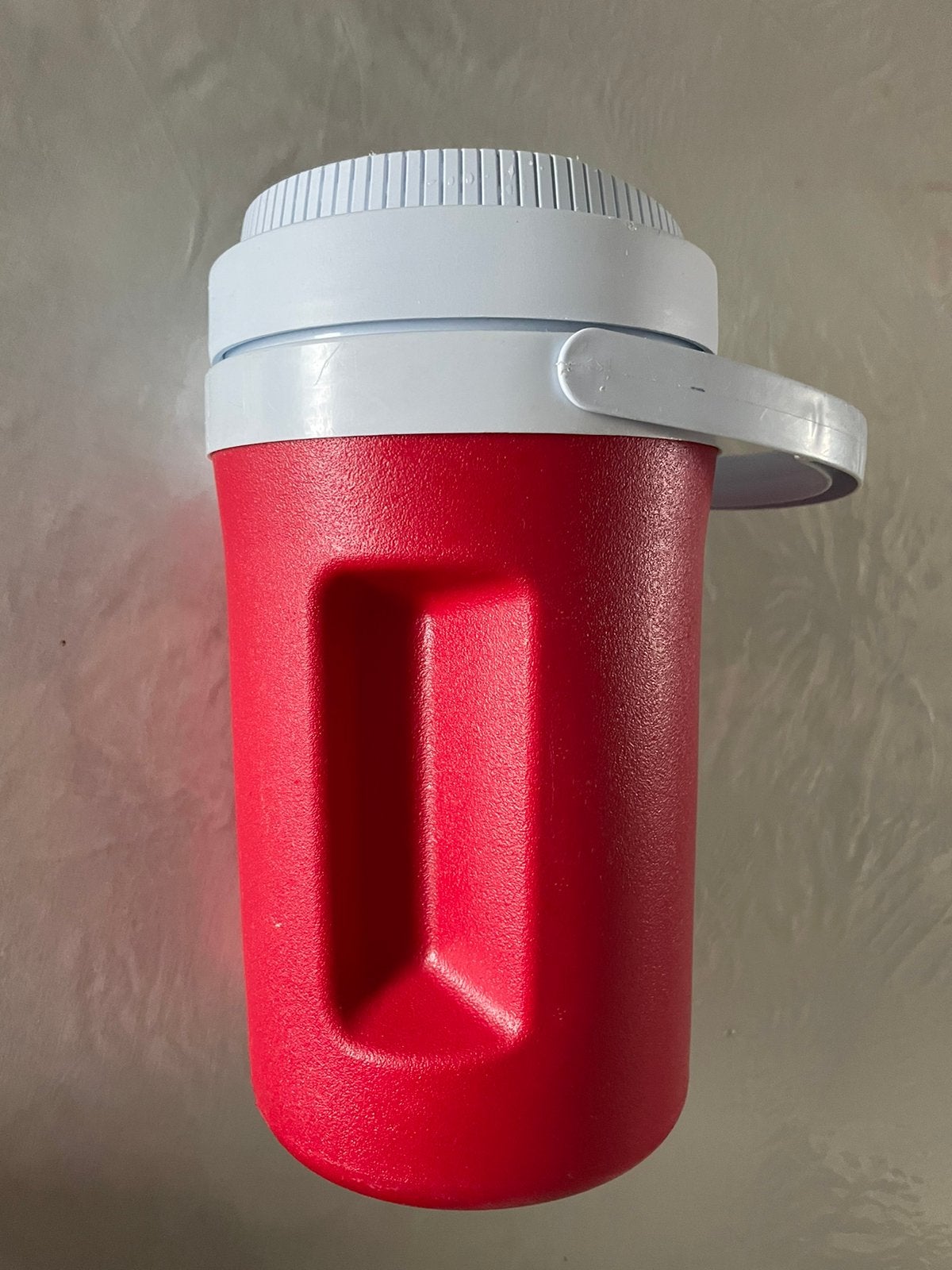 Rubbermaid Koelkan - Rood/Wit - Perfect voor onderweg, Ophalen, Gebruikt, Koelbox, Koelelement