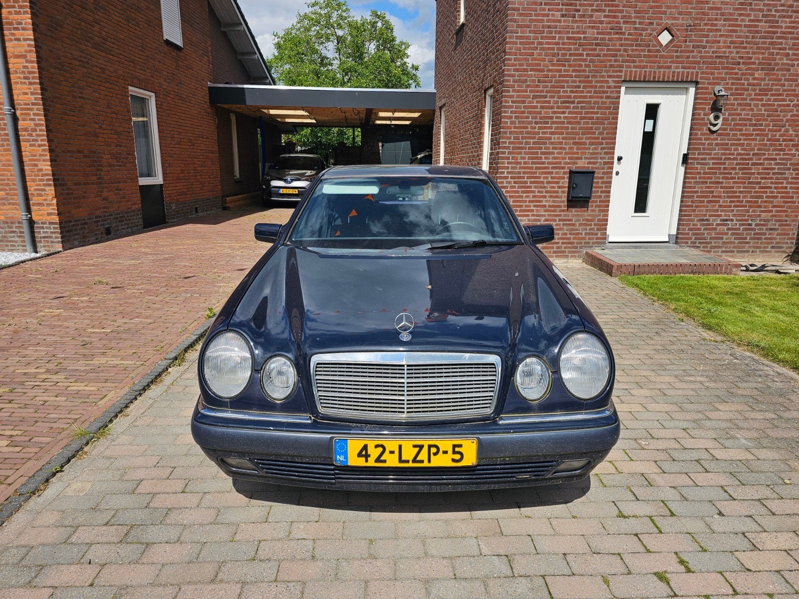 Storing-Mercedes-Benz 3.2 E320 Sedan Classic AUT 1995 Blauw, Auto's, Mercedes-Benz, Automaat, Achterwielaandrijving, Blauw, 3199 cc