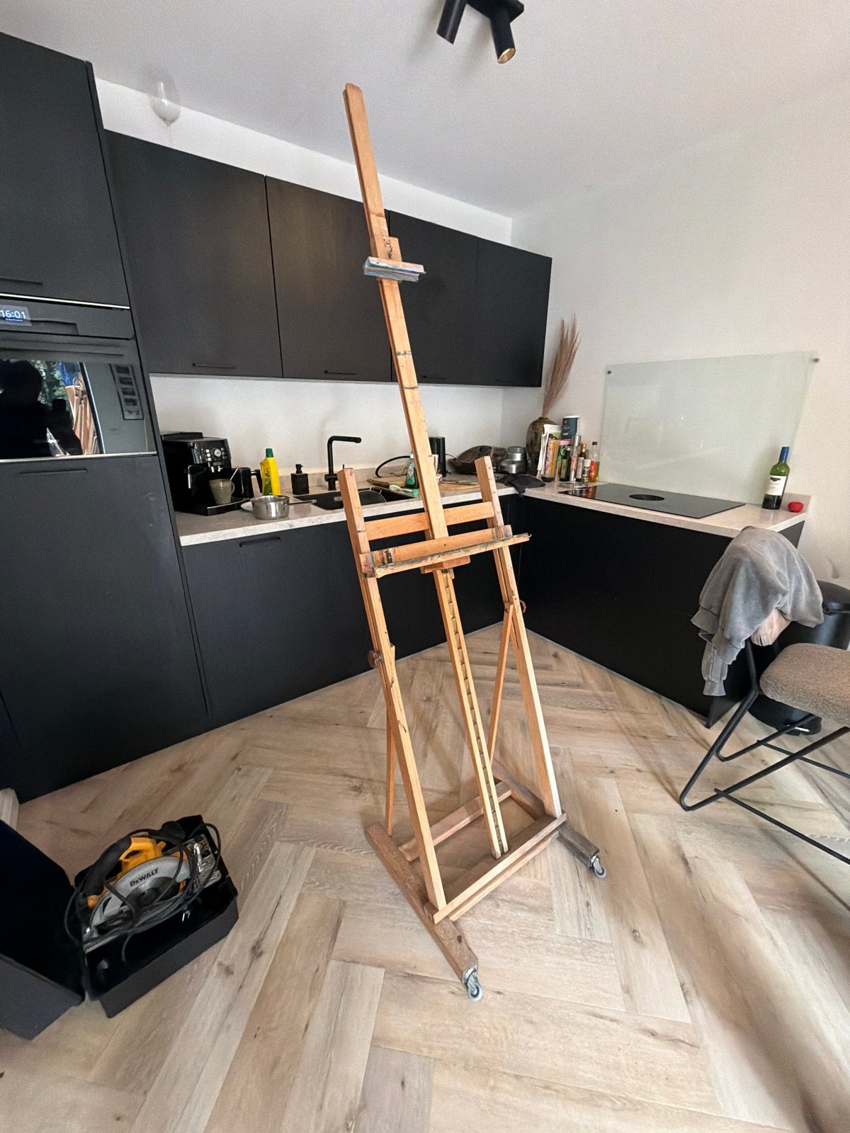 Houten schildersezel op wielen - Gebruikt, Hobby en Vrije tijd, Ophalen, Gebruikt, Ezel