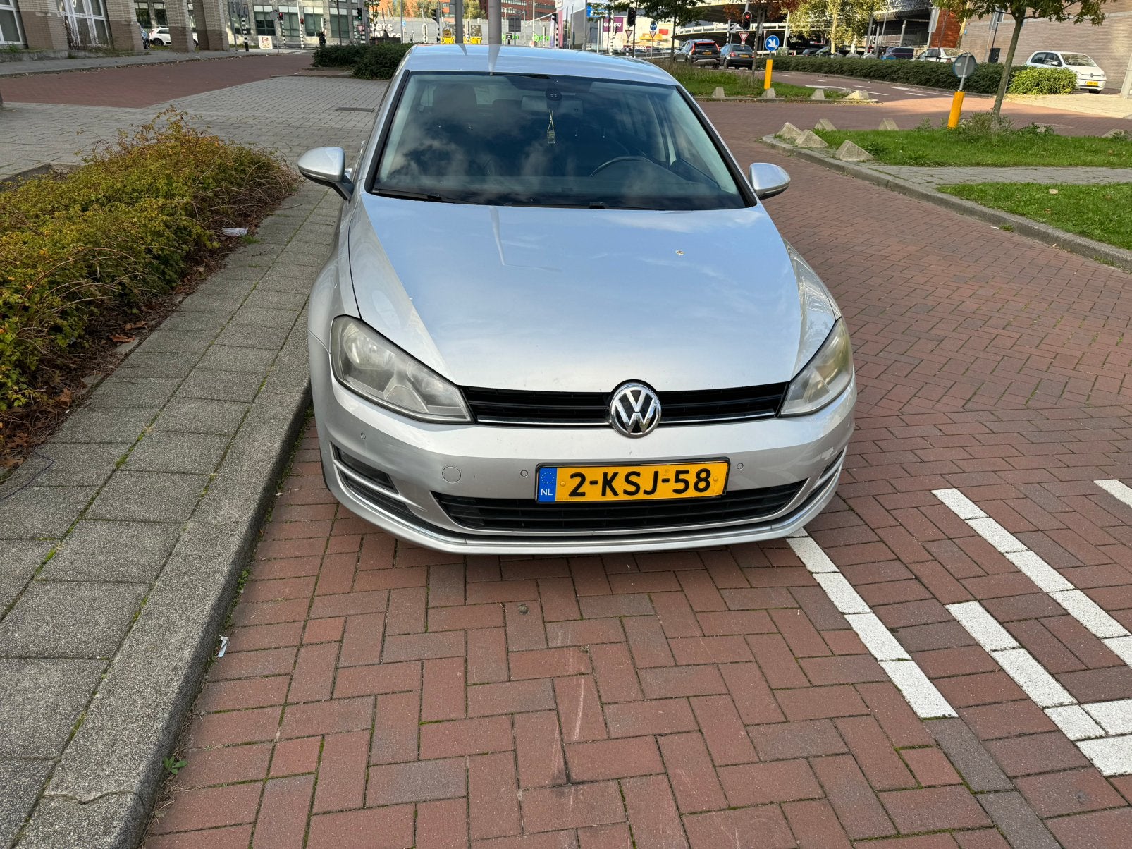 Volkswagen Golf 1.4 TSI 90KW DSG 2013 Grijs, Auto's, 4 cilinders, 49 €/maand, Origineel Nederlands, 630 kg