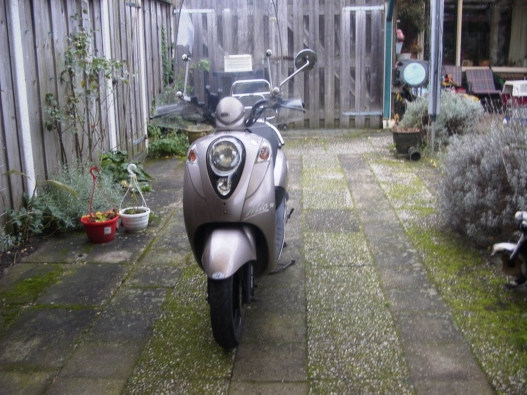 Sym Mio 50   snor 2013, Gebruikt, Benzine, Maximaal 25 km/u, Ophalen