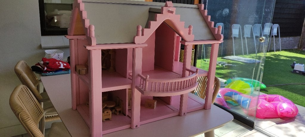 Poppenhuis incl houten meubeltjes, Ophalen, Gebruikt, Poppenhuis