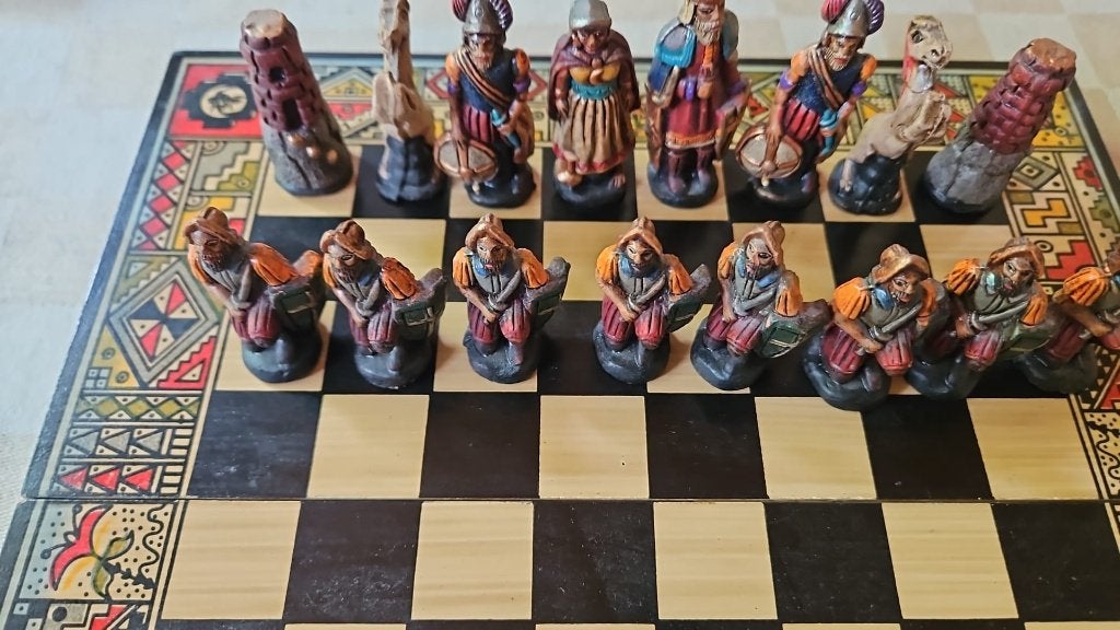 Bordspel schaakspel Peru 26 bij 26 cm, Een of twee spelers, Ophalen of Verzenden, Zo goed als nieuw