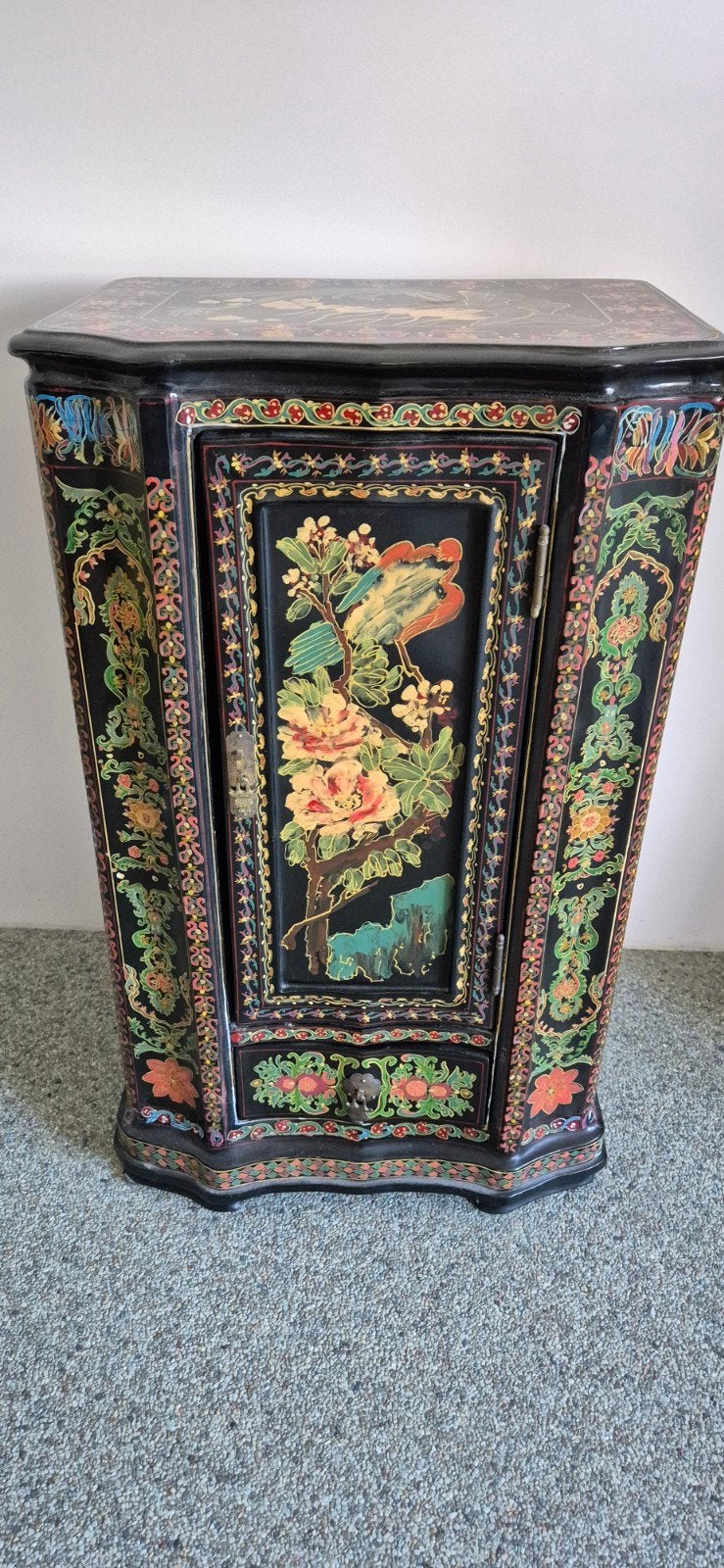 Oosterse Kast Zwart met Handgeschilderde Decoratie, Ophalen