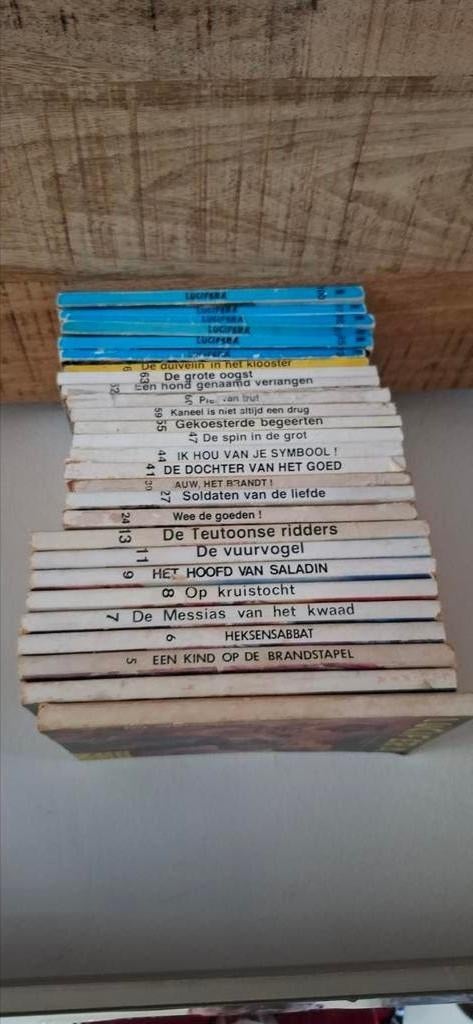 21 strips voor volwassenen van Lucifera, Meerdere stripboeken, Ophalen of Verzenden, Gelezen