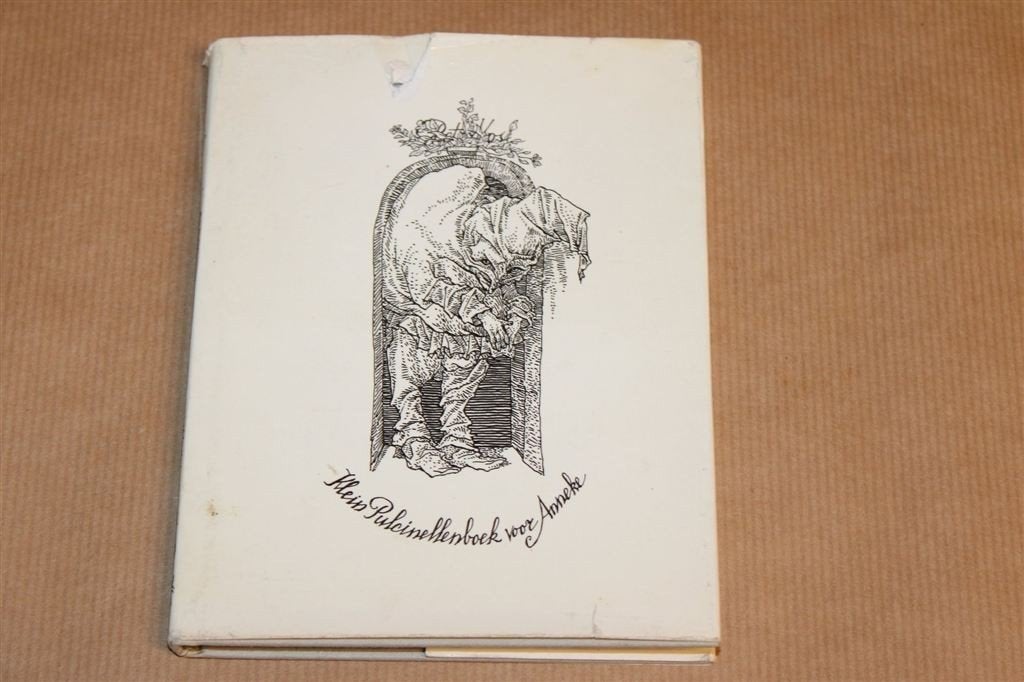 Klein Pulcinellenboek — Peter Vos — Prentenboek 1969, Ophalen of Verzenden, Gelezen