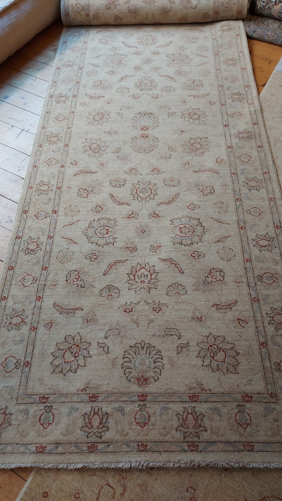 Crèmekleurig tapijt met bloemmotief Korting 75%, Klassiek, Bloemmotief, Bruin, 100 tot 150 cm, Ophalen of Verzenden