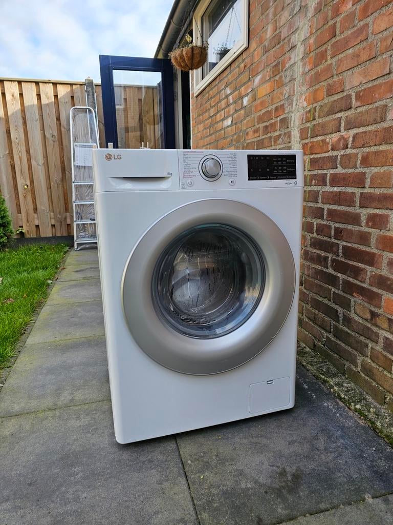 LG wasmachine f4wv308s4b, Witgoed en Apparatuur, Ophalen, 1200 tot 1600 toeren, 8 tot 10 kg, Zo goed als nieuw