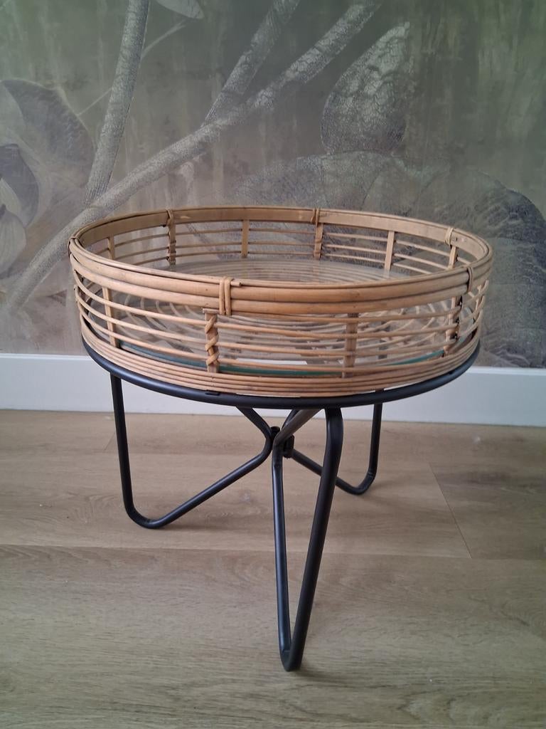 Leuk bijzet tafeltje., Huis en Inrichting, Tafels | Bijzettafels, Ophalen, Rond, Minder dan 55 cm, 45 tot 60 cm