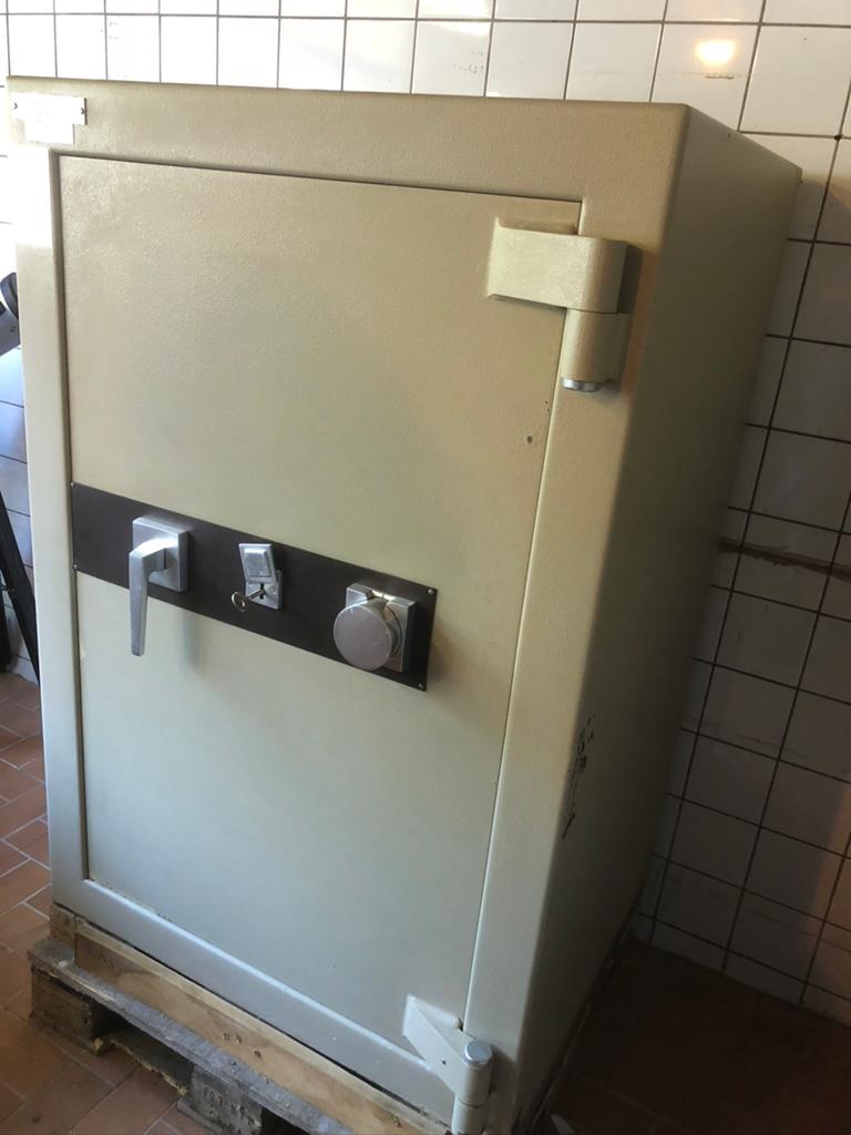Brandkast/ kluis te koop igst, Ophalen of Verzenden, Gebruikt, Brandkast