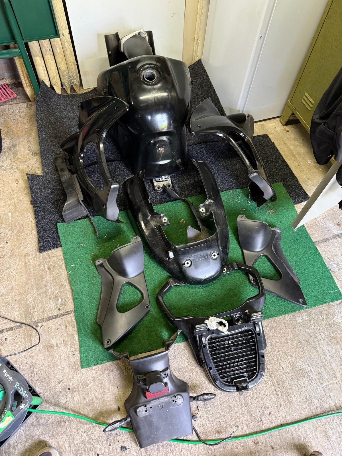 Tank en Kappenset Honda Varadero 1999 zwart (excl. cockpit), Motoren, Ophalen of Verzenden, Gebruikt