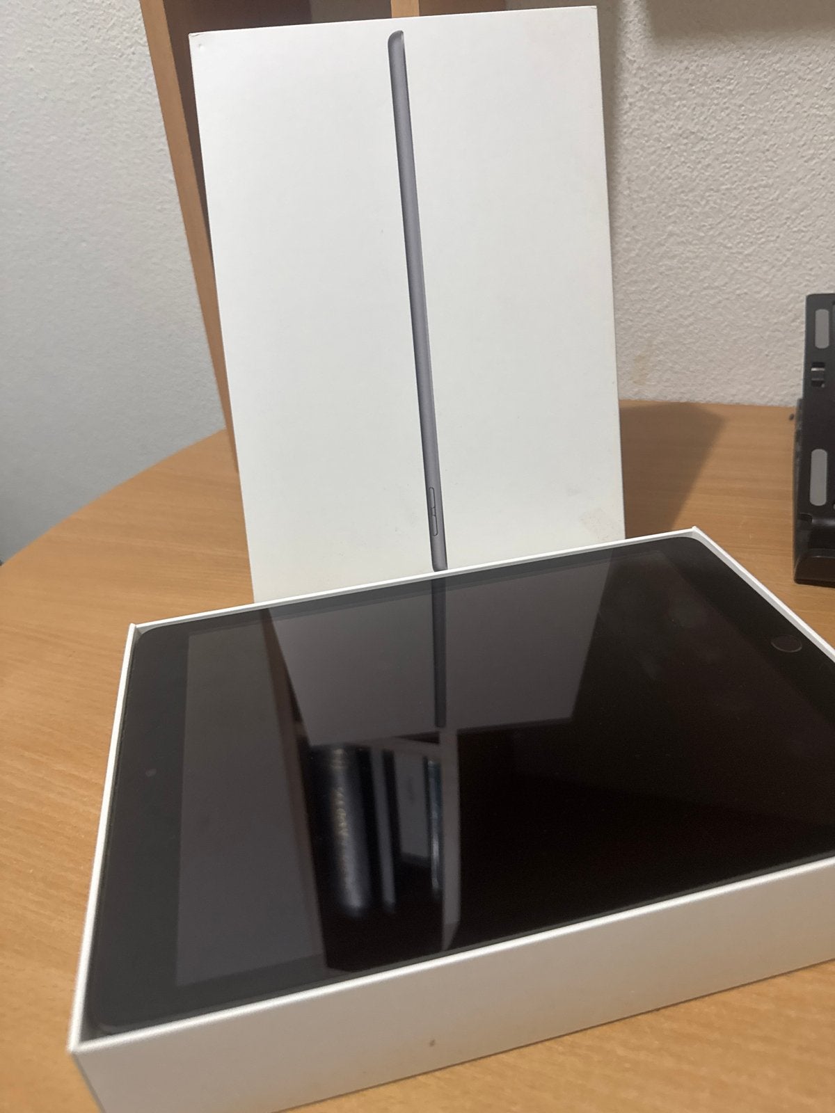 iPad 9 (64GB, Space Gray) als nieuw met hoes en doos, 10 inch, Apple iPad, Ophalen of Verzenden, Zo goed als nieuw